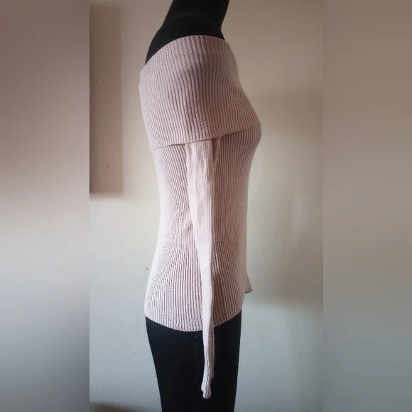 Off-Shoulder Ribbed Sweater  Dusty Pink Small - Picture 4 of 6